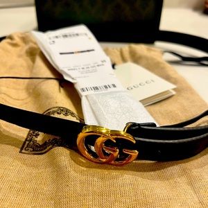 Gucci belt, used 4 times. Excellent condition. Size 95. Size chart added.